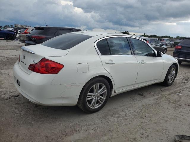 Photo 2 VIN: JN1DV6AP2BM831094 - INFINITI G25 BASE 