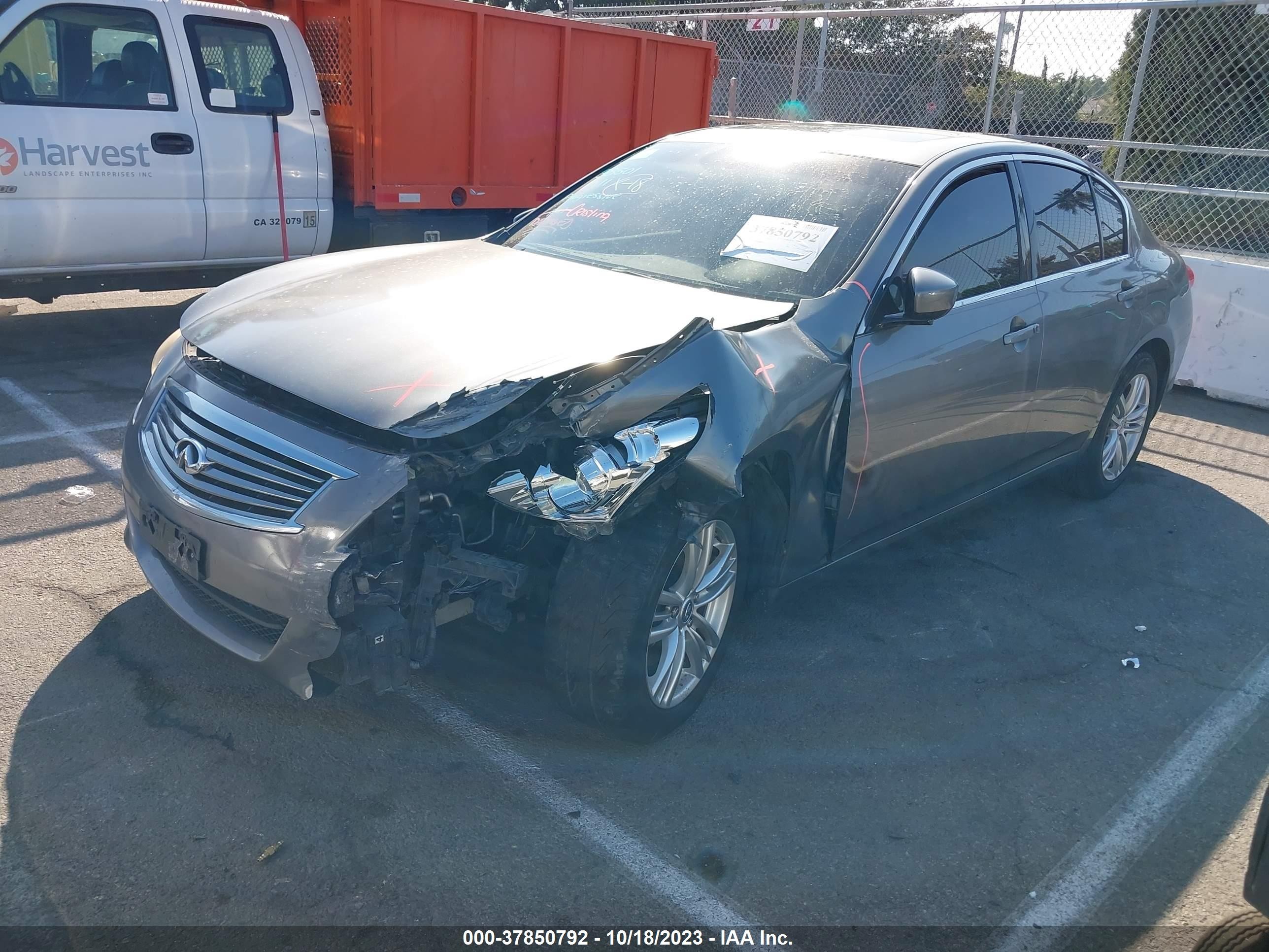 Photo 1 VIN: JN1DV6AP4BM604022 - INFINITI G 