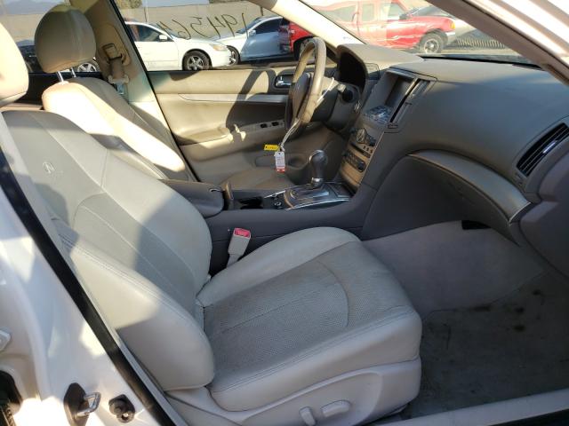 Photo 4 VIN: JN1DV6AP5BM601856 - INFINITI G25 BASE 