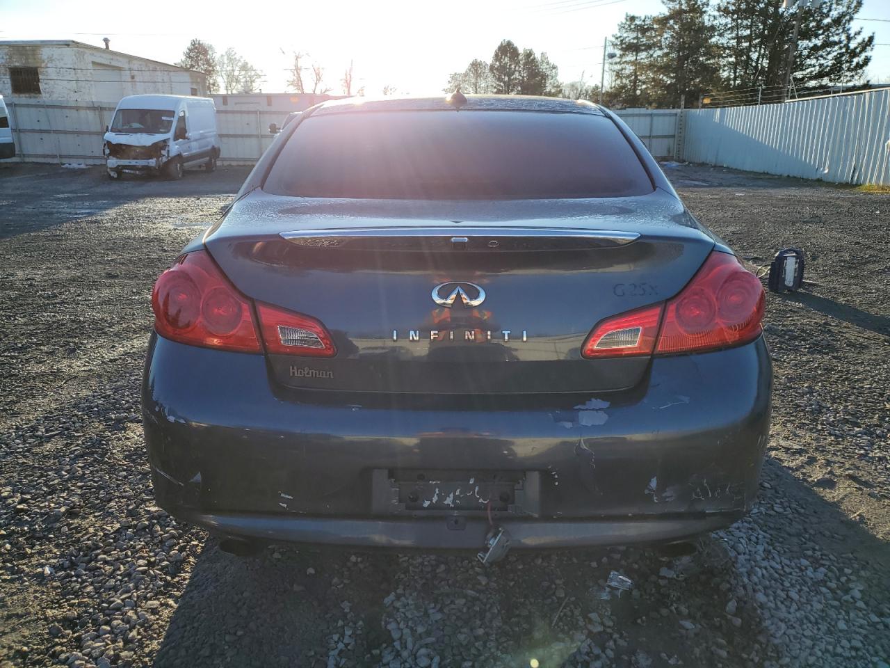 Photo 5 VIN: JN1DV6AR3BM653004 - INFINITI G 