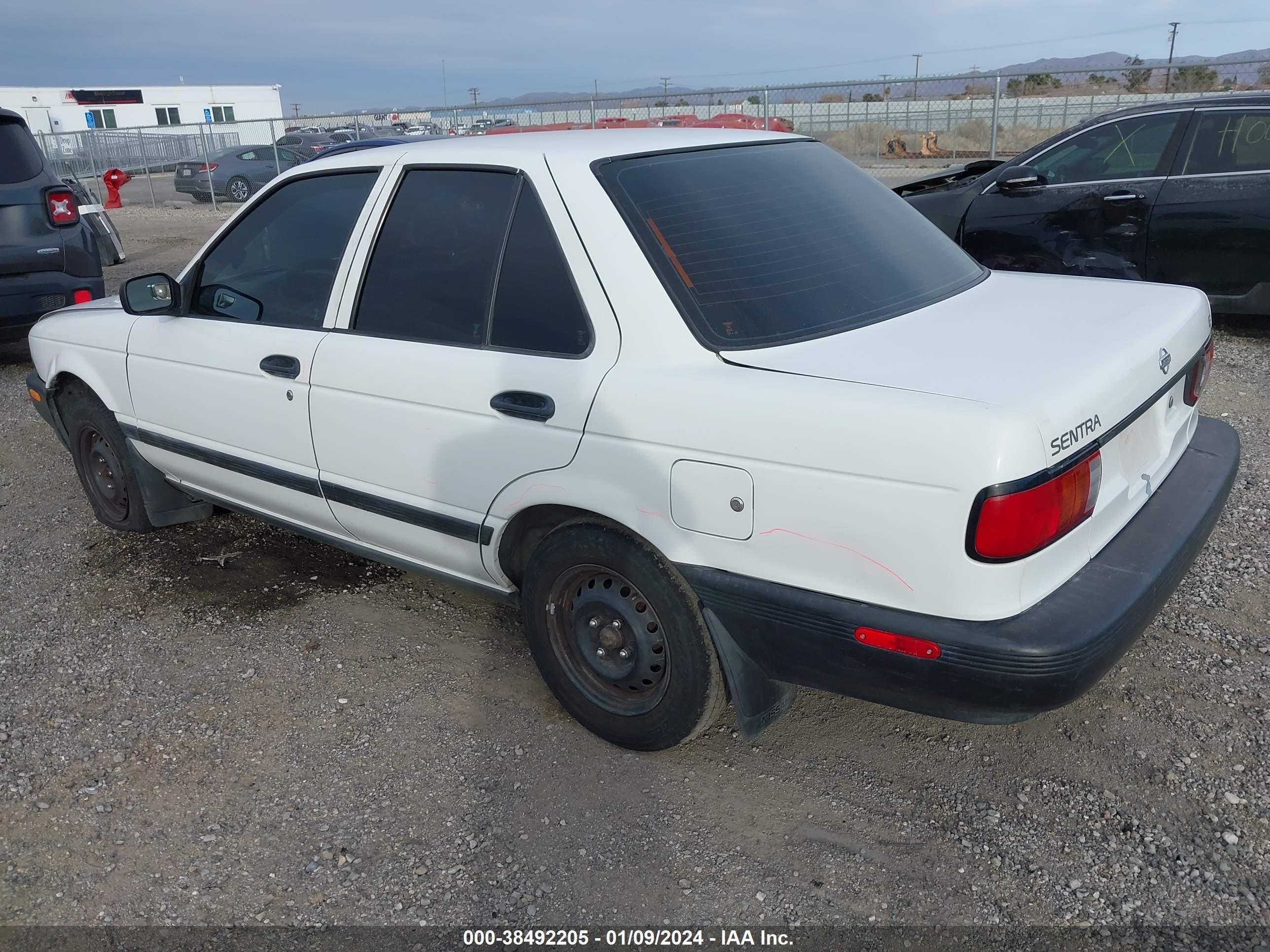 Photo 2 VIN: JN1EB31P3PU232014 - NISSAN SENTRA 