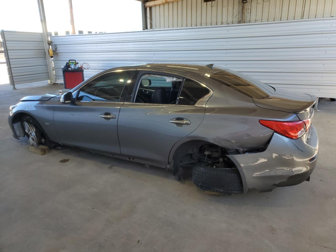 Photo 1 VIN: JN1EV7AP1HM738201 - INFINITI Q50 