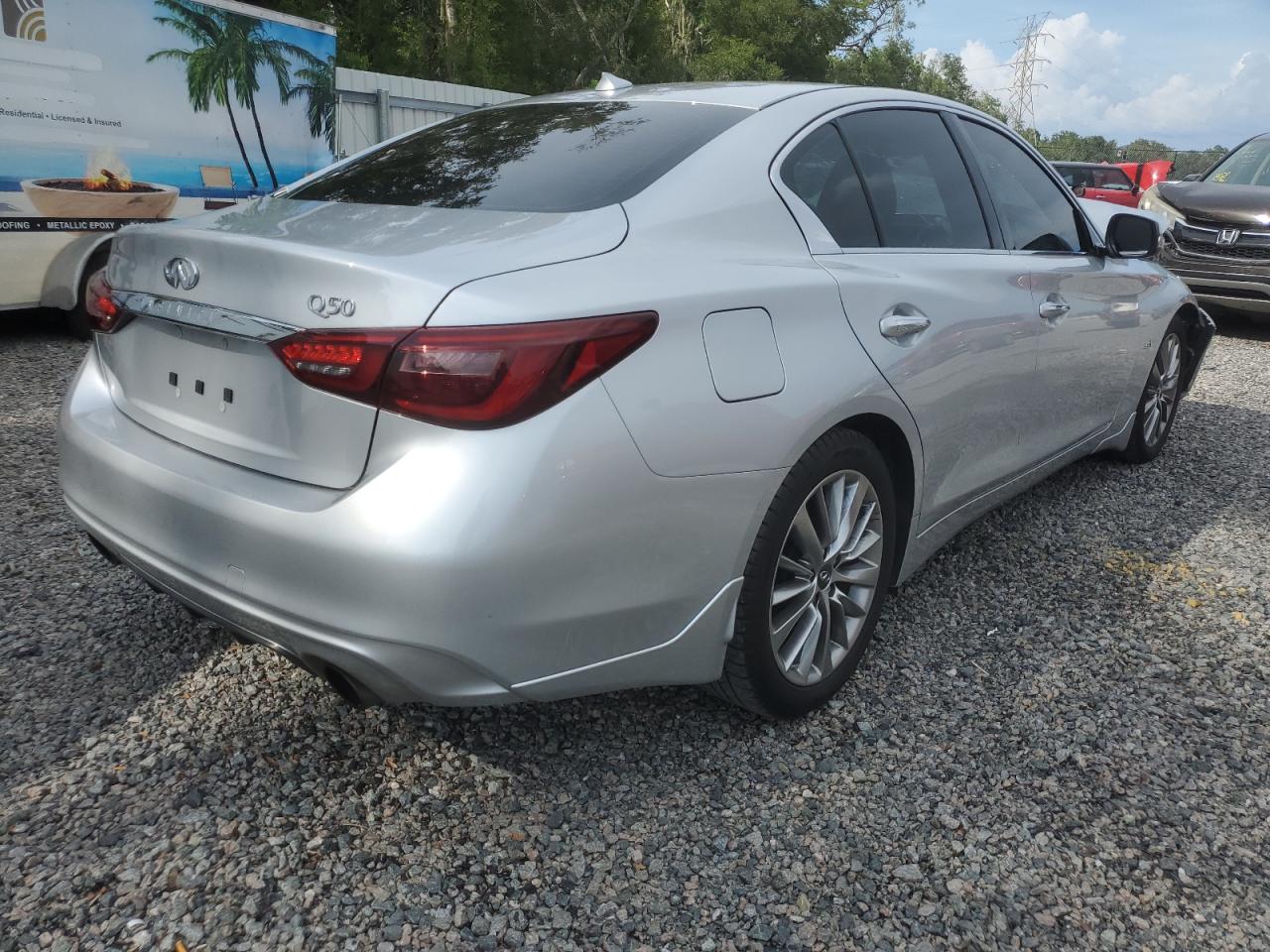 Photo 2 VIN: JN1EV7AP1JM592386 - INFINITI Q50 