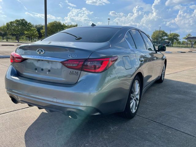 Photo 3 VIN: JN1EV7AP2JM363277 - INFINITI Q50 