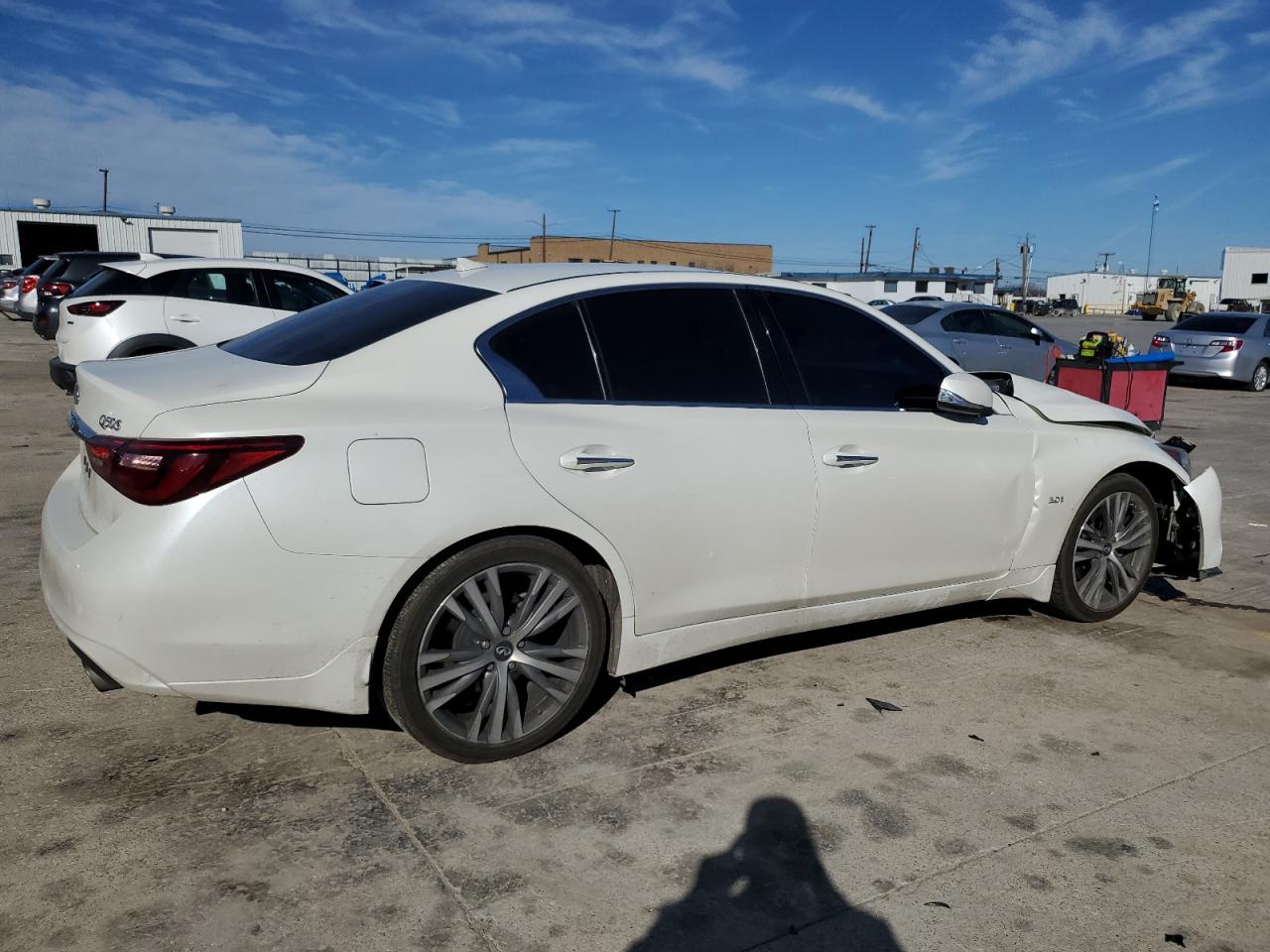 Photo 2 VIN: JN1EV7AP3JM357732 - INFINITI Q50 