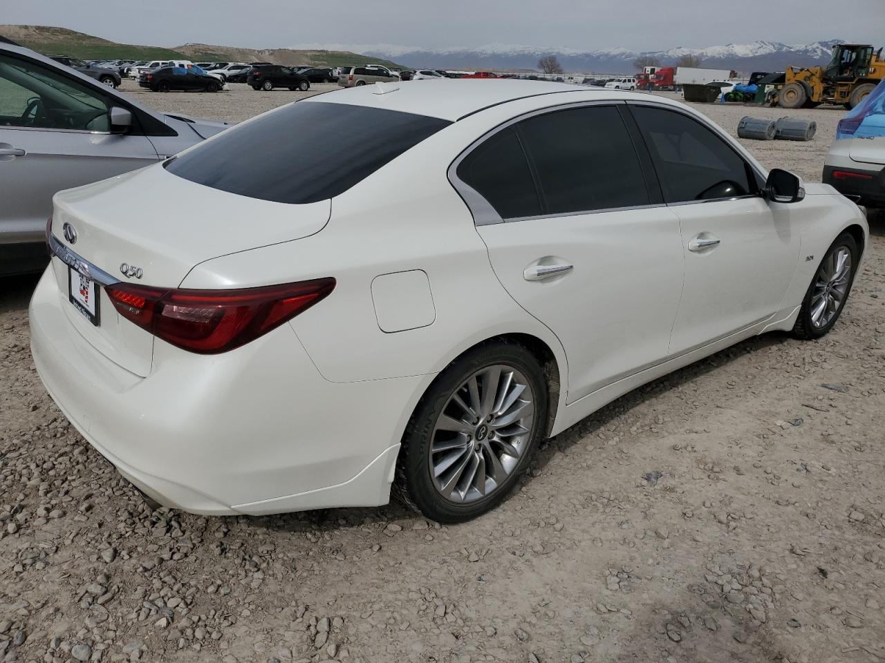 Photo 2 VIN: JN1EV7AP4JM352216 - INFINITI Q50 