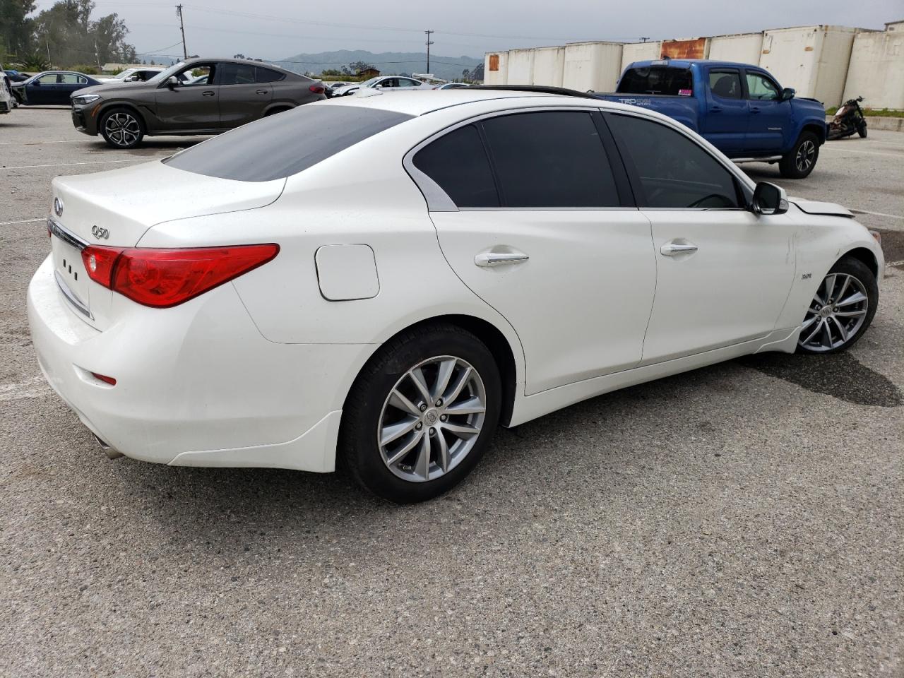 Photo 2 VIN: JN1EV7AP5HM732384 - INFINITI Q50 