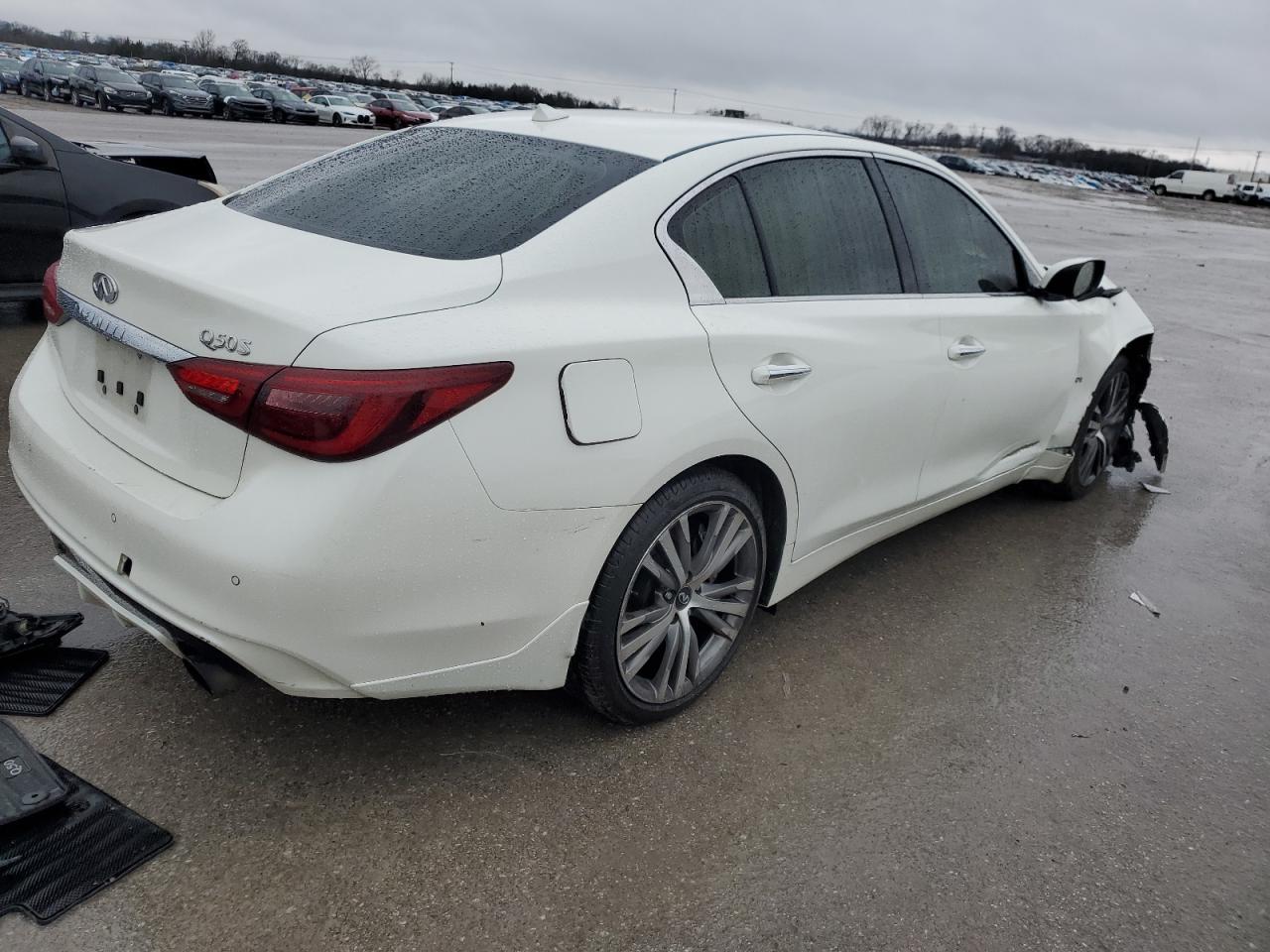 Photo 2 VIN: JN1EV7AP5JM357909 - INFINITI Q50 