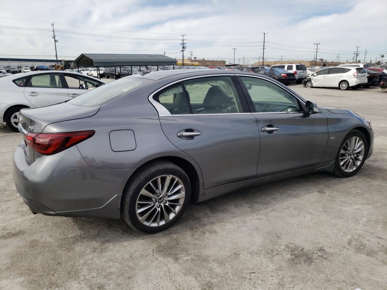 Photo 2 VIN: JN1EV7AP5JM366836 - INFINITI Q50 