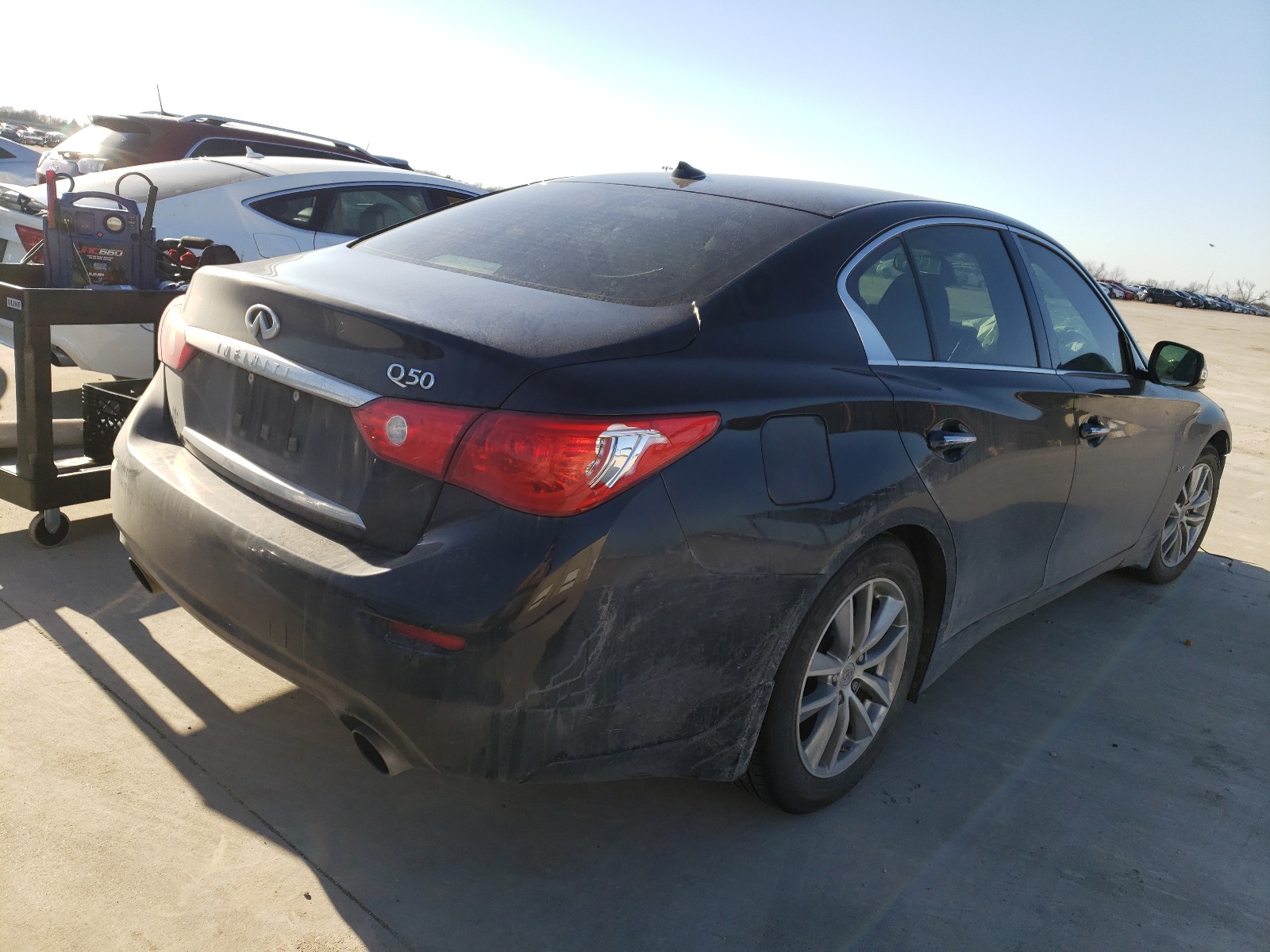 Photo 3 VIN: JN1EV7AP6HM735875 - INFINITI Q50 PREMIU 