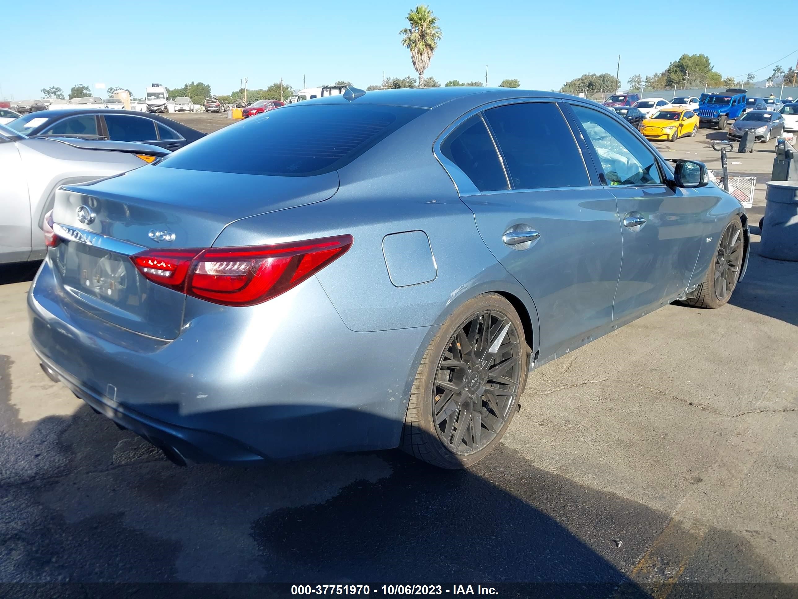 Photo 3 VIN: JN1EV7AP6KM543847 - INFINITI Q50 