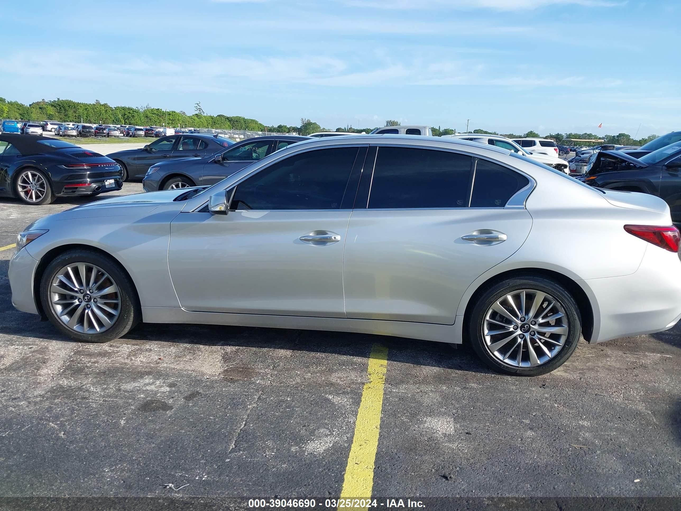 Photo 14 VIN: JN1EV7AP6LM205432 - INFINITI Q50 