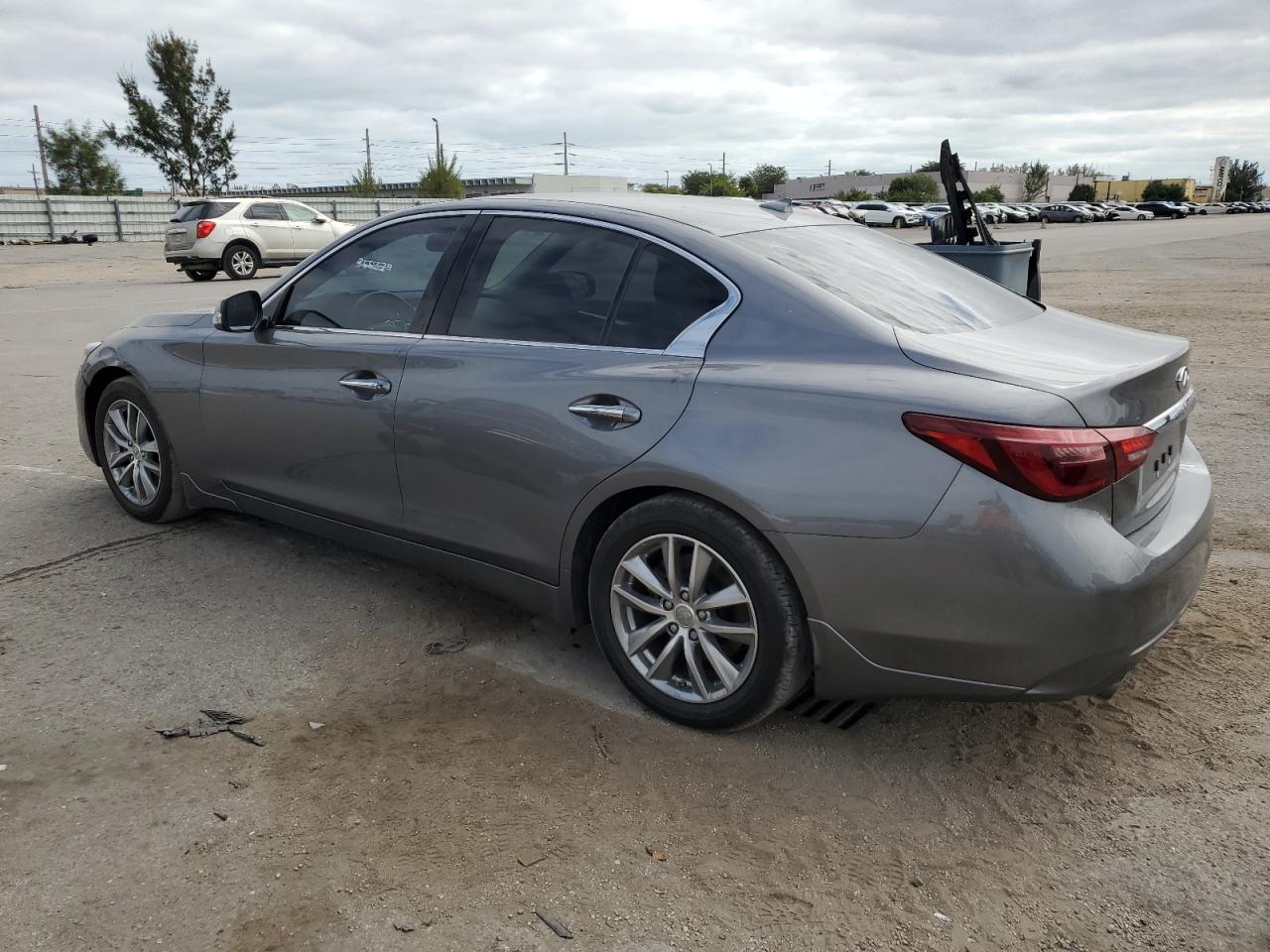 Photo 1 VIN: JN1EV7AP6MM700425 - INFINITI Q50 