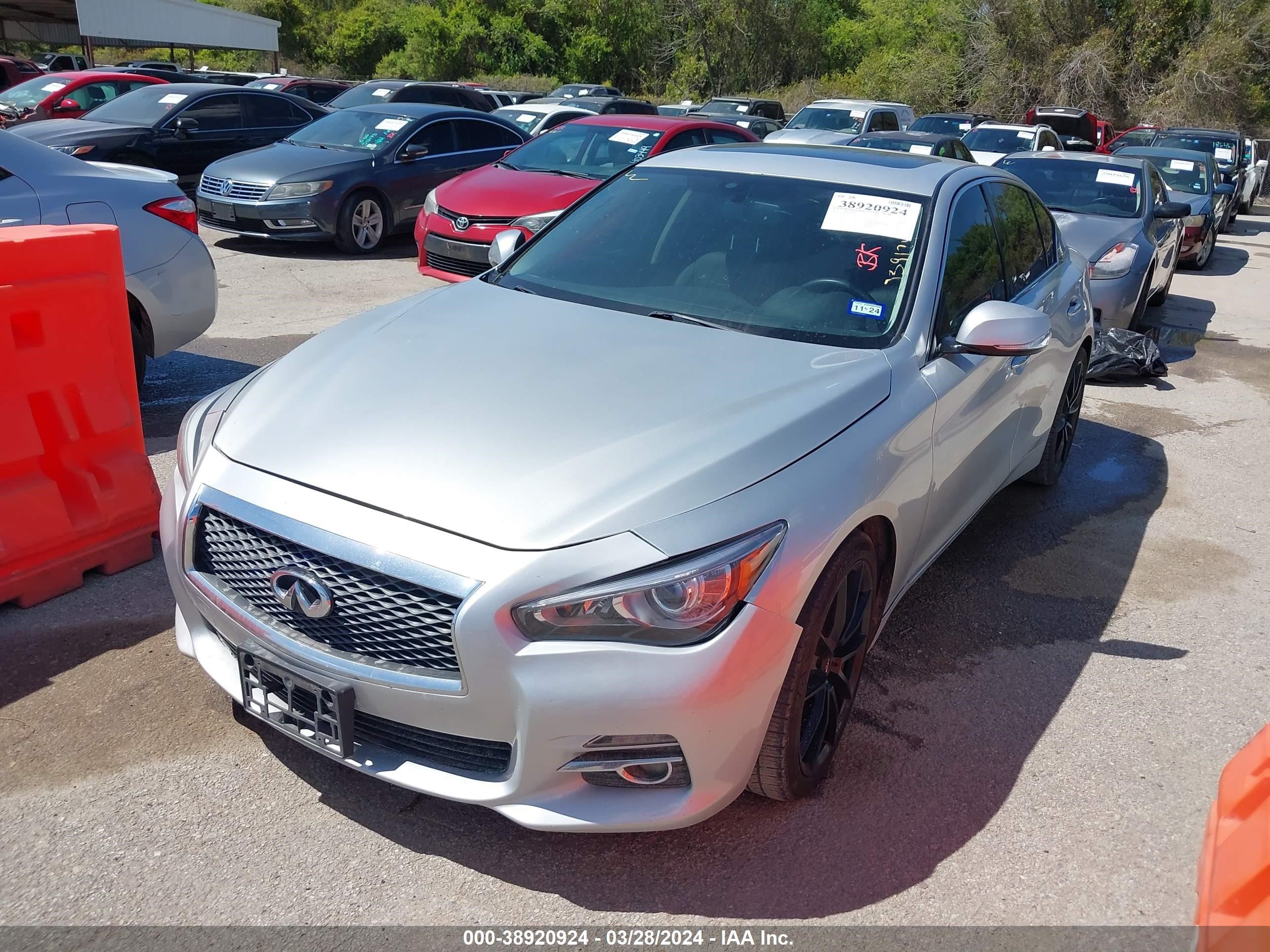 Photo 1 VIN: JN1EV7AP7HM739174 - INFINITI Q50 