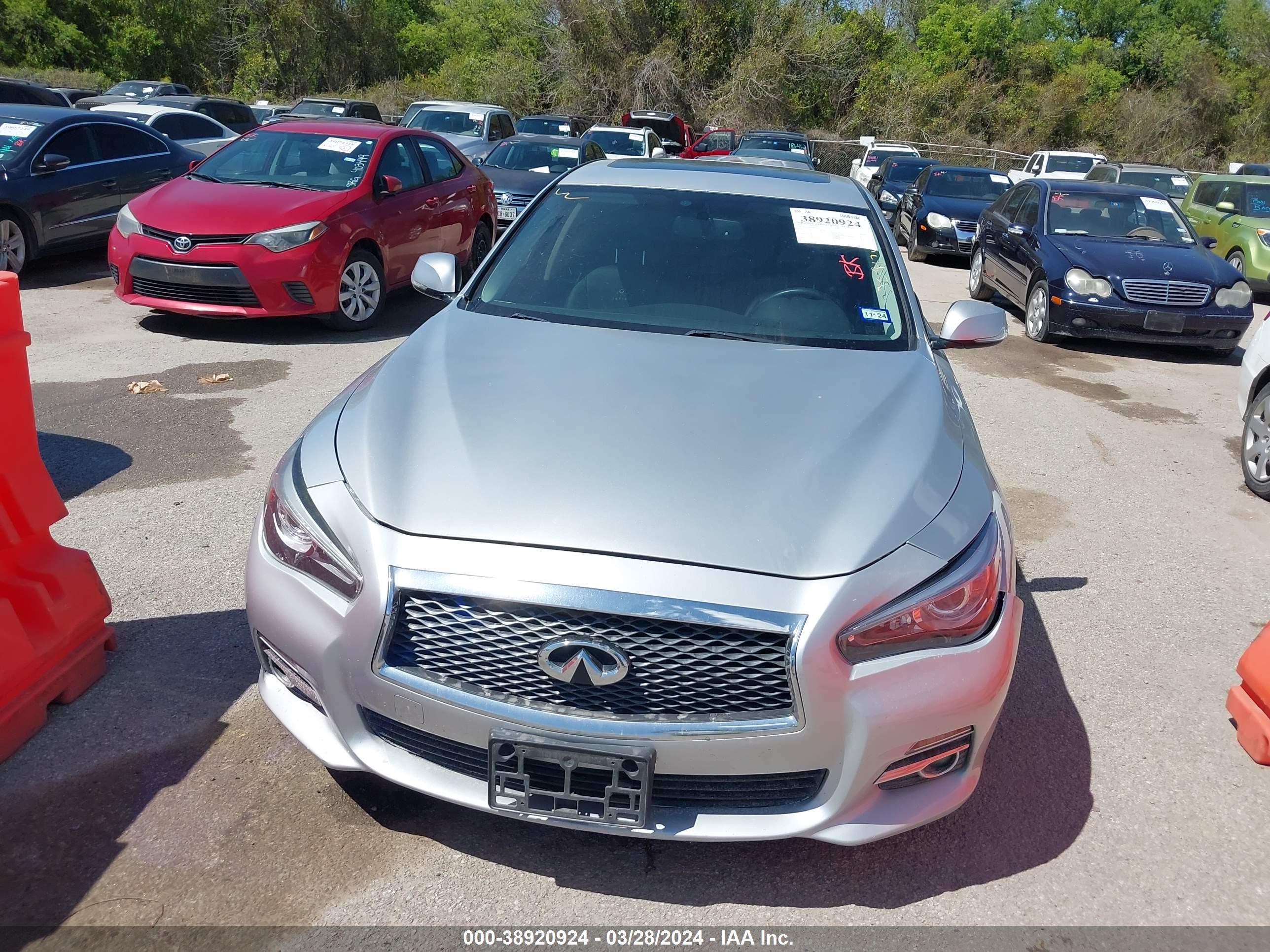 Photo 11 VIN: JN1EV7AP7HM739174 - INFINITI Q50 