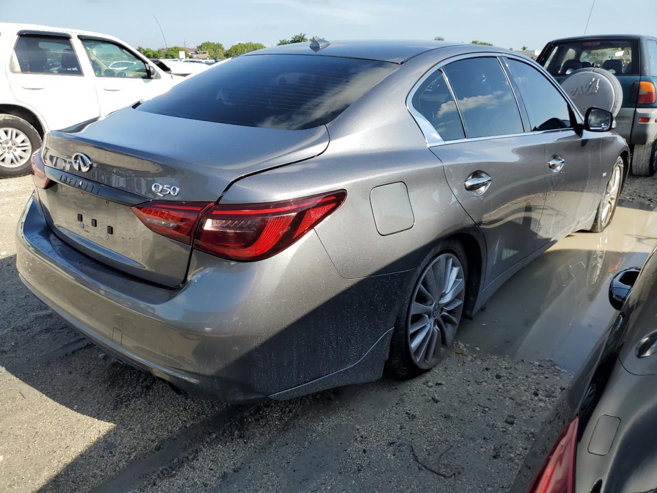 Photo 2 VIN: JN1EV7AP7KM515118 - INFINITI Q50 