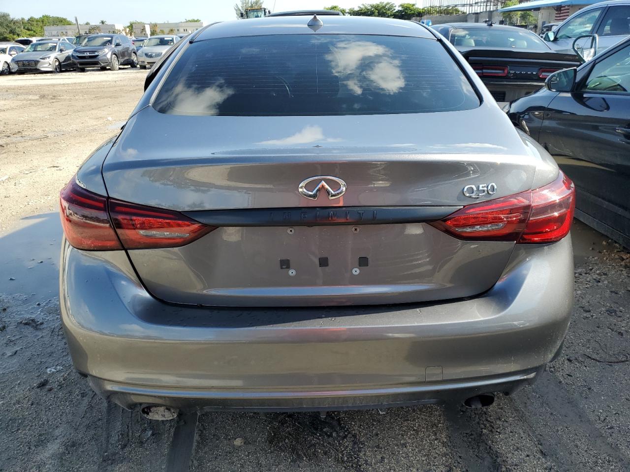 Photo 5 VIN: JN1EV7AP7KM515118 - INFINITI Q50 