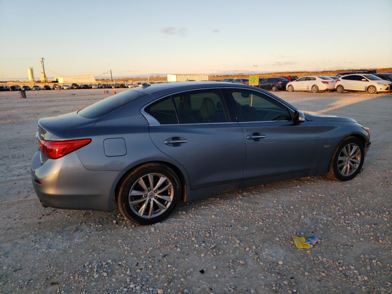 Photo 2 VIN: JN1EV7AP8HM731942 - INFINITI Q50 