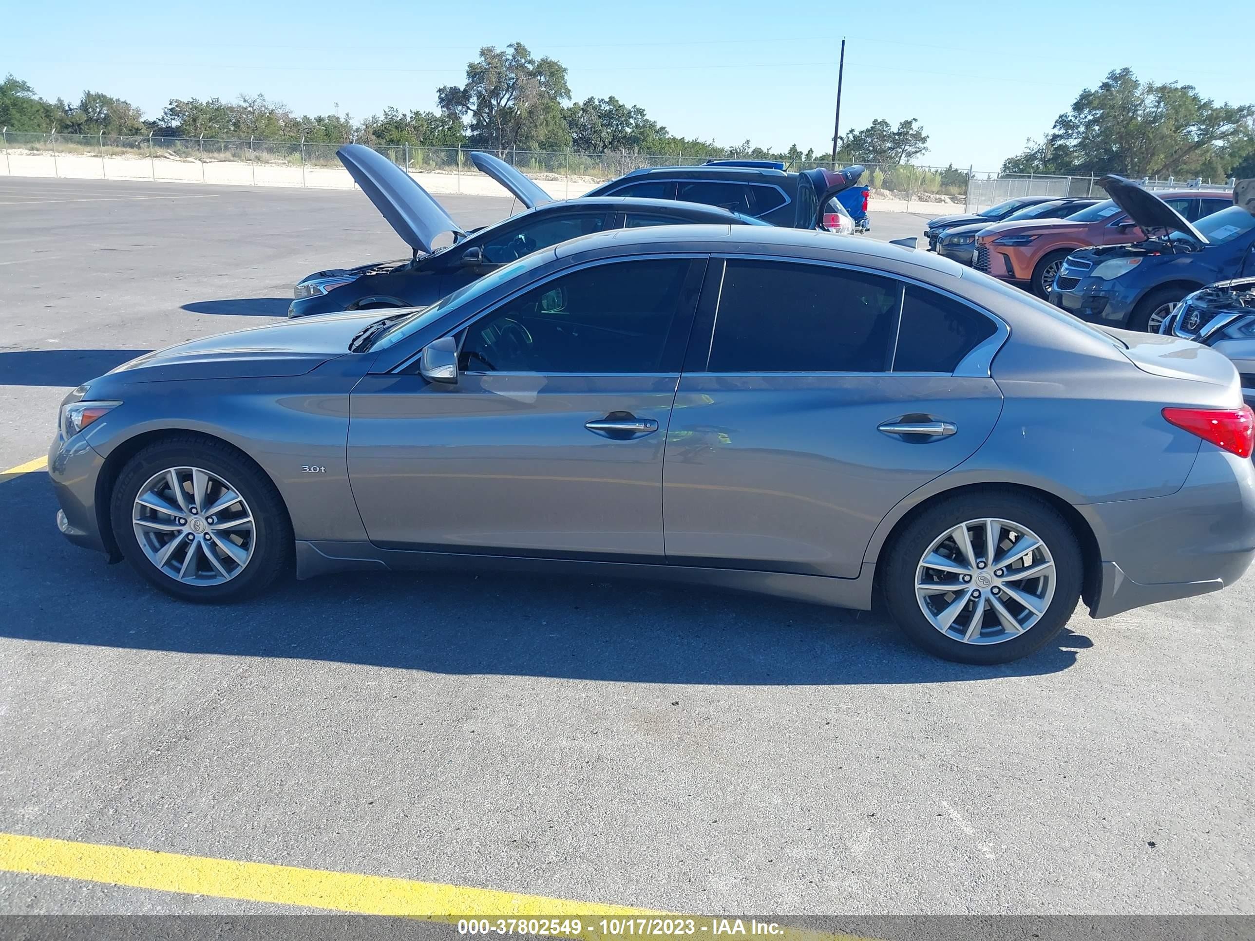 Photo 13 VIN: JN1EV7AP8HM732928 - INFINITI Q50 