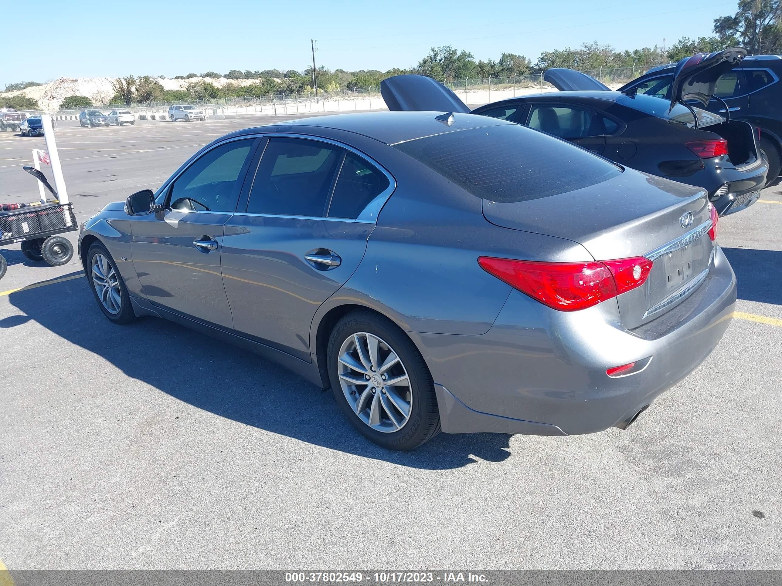 Photo 2 VIN: JN1EV7AP8HM732928 - INFINITI Q50 