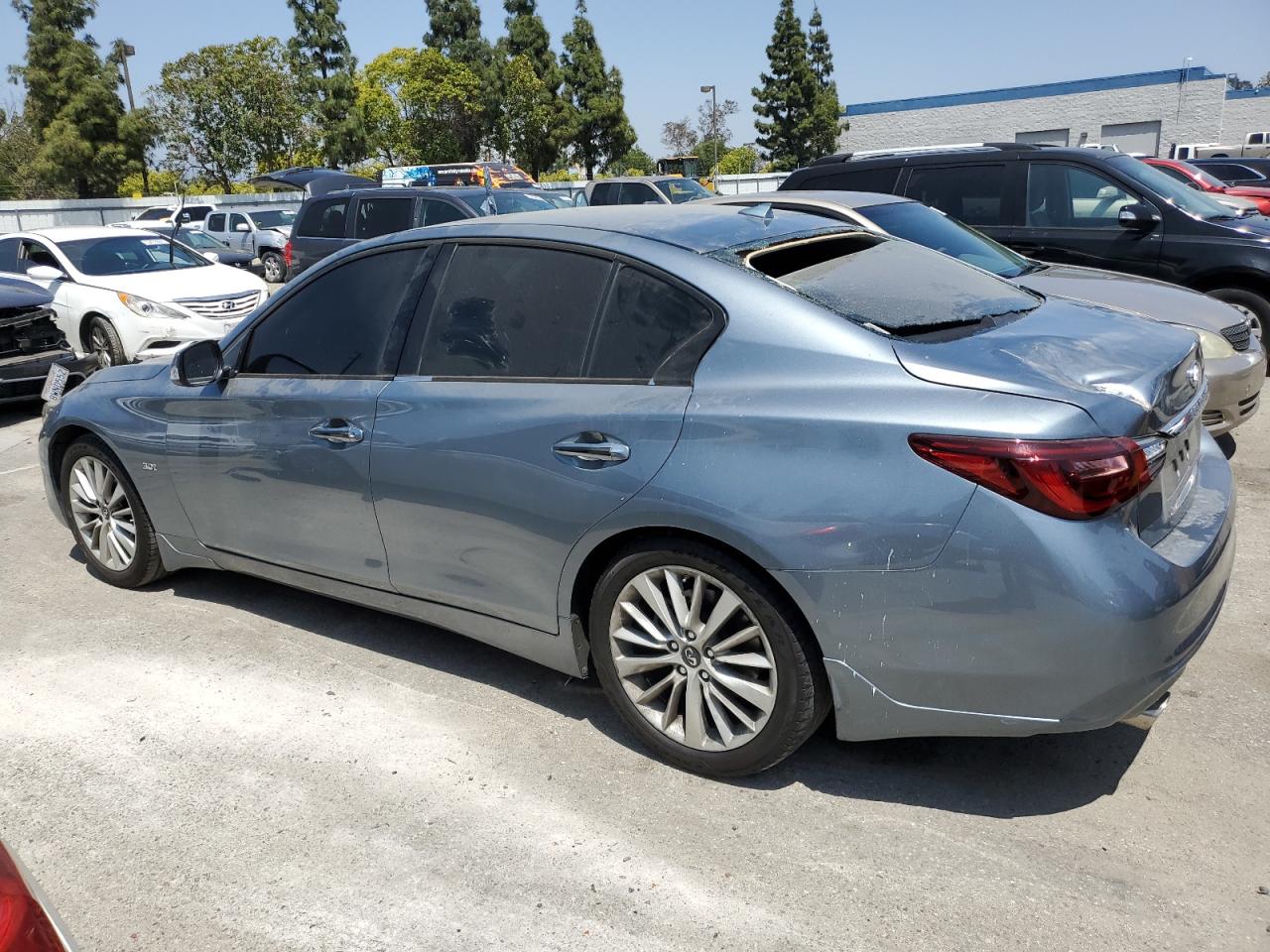 Photo 1 VIN: JN1EV7AP8JM351876 - INFINITI Q50 