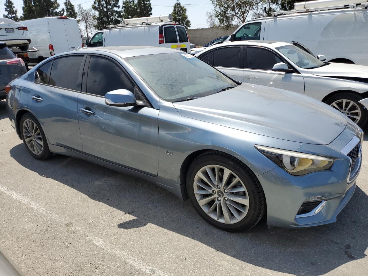 Photo 3 VIN: JN1EV7AP8JM351876 - INFINITI Q50 