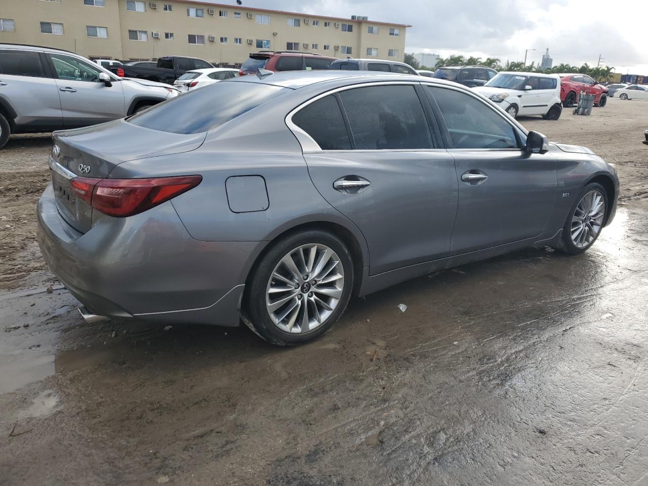 Photo 4 VIN: JN1EV7AP8LM201513 - INFINITI Q50 