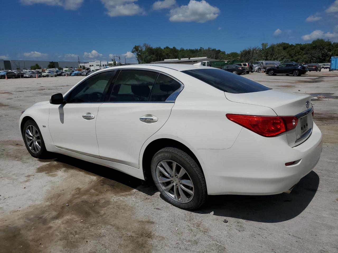 Photo 1 VIN: JN1EV7AP9HM737829 - INFINITI Q50 