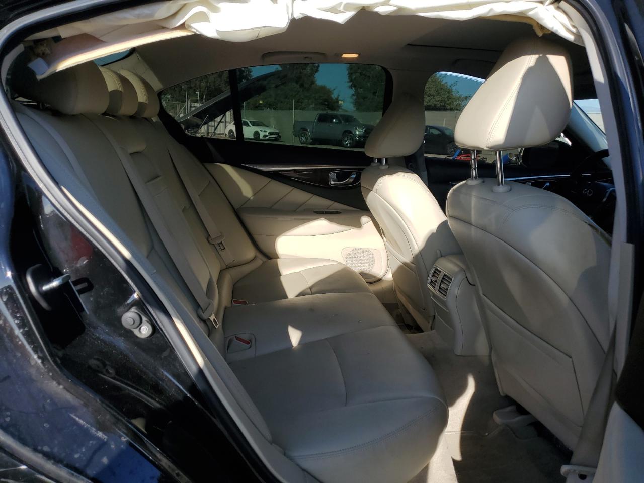 Photo 9 VIN: JN1EV7AP9JM362790 - INFINITI Q50 