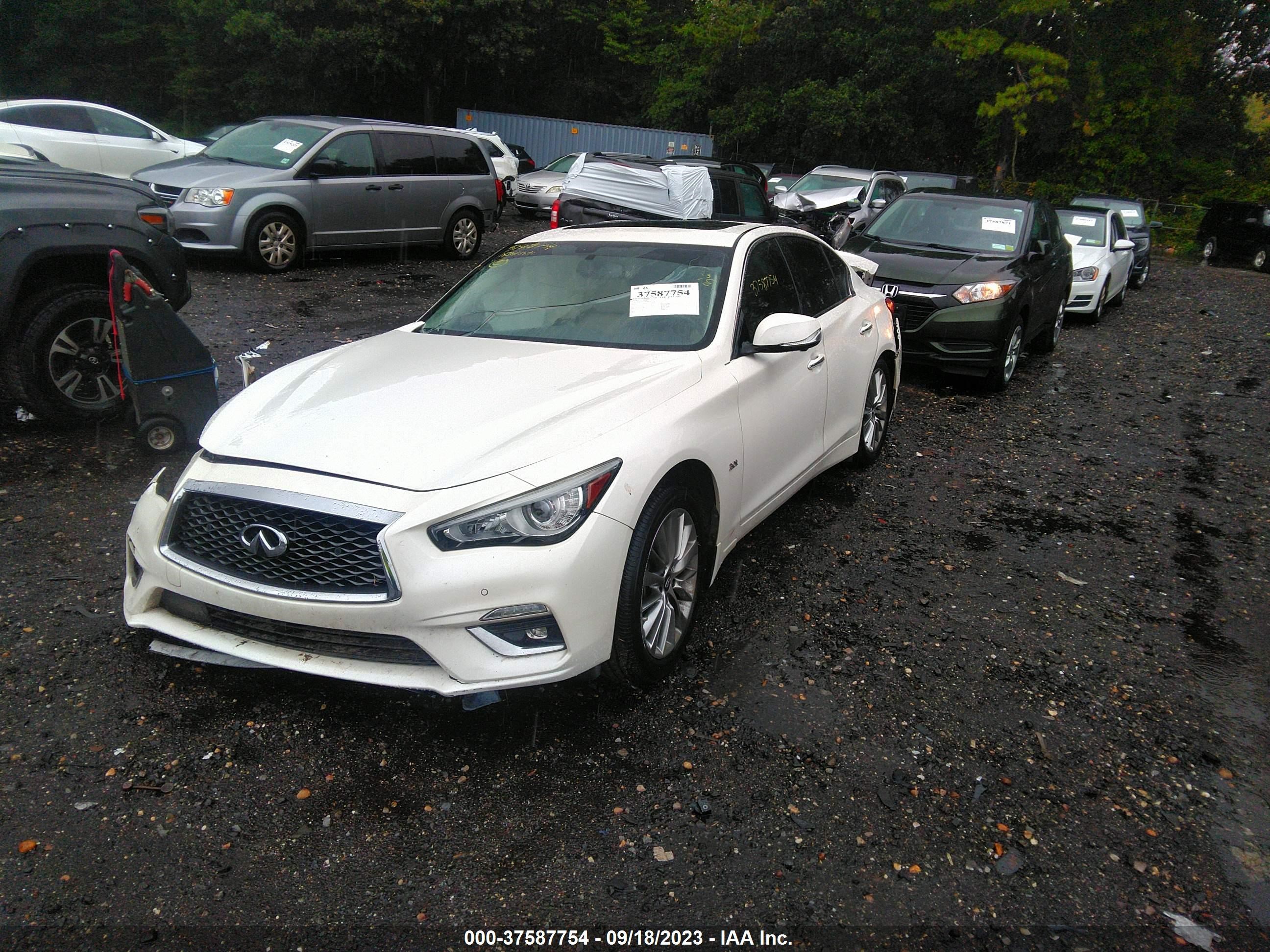 Photo 1 VIN: JN1EV7AP9JM364717 - INFINITI Q50 