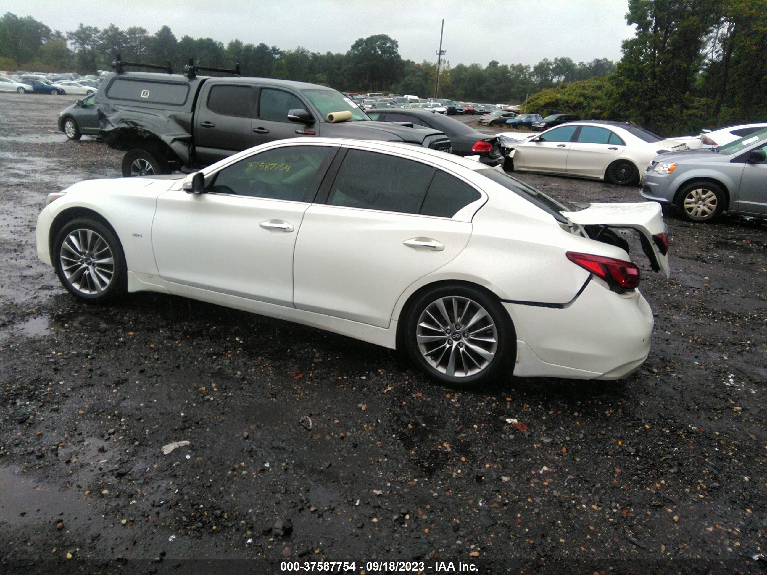 Photo 13 VIN: JN1EV7AP9JM364717 - INFINITI Q50 