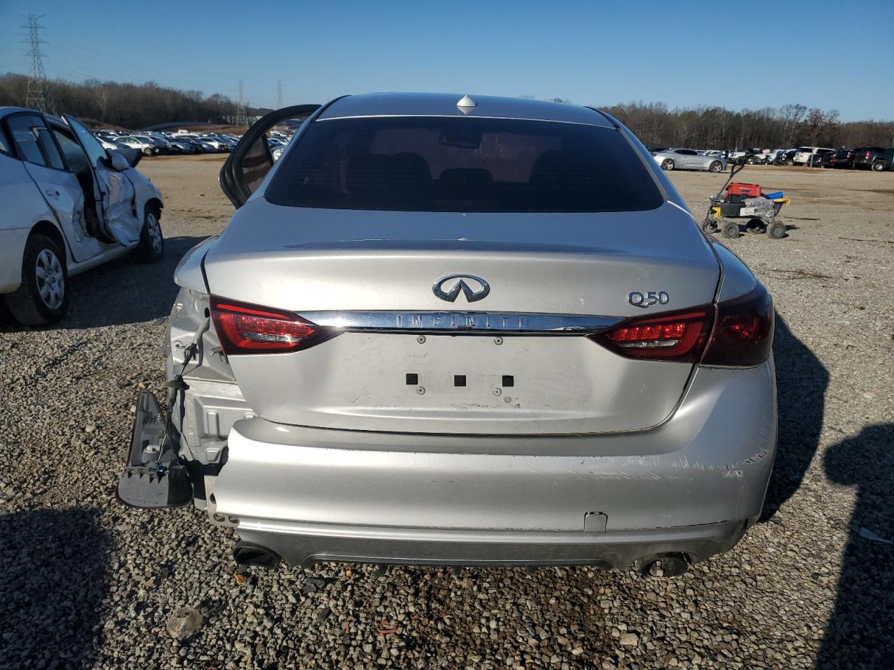 Photo 5 VIN: JN1EV7APXJM363365 - INFINITI Q50 