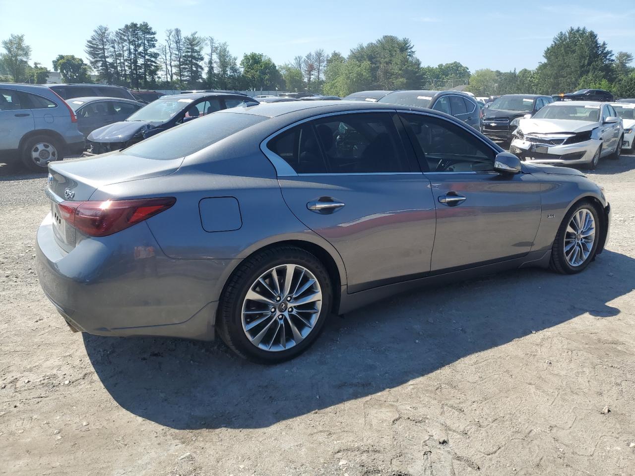 Photo 2 VIN: JN1EV7AR0JM437717 - INFINITI Q50 