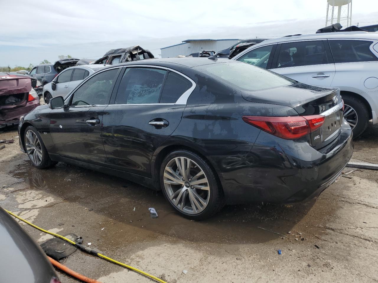 Photo 1 VIN: JN1EV7AR0JM441847 - INFINITI Q50 