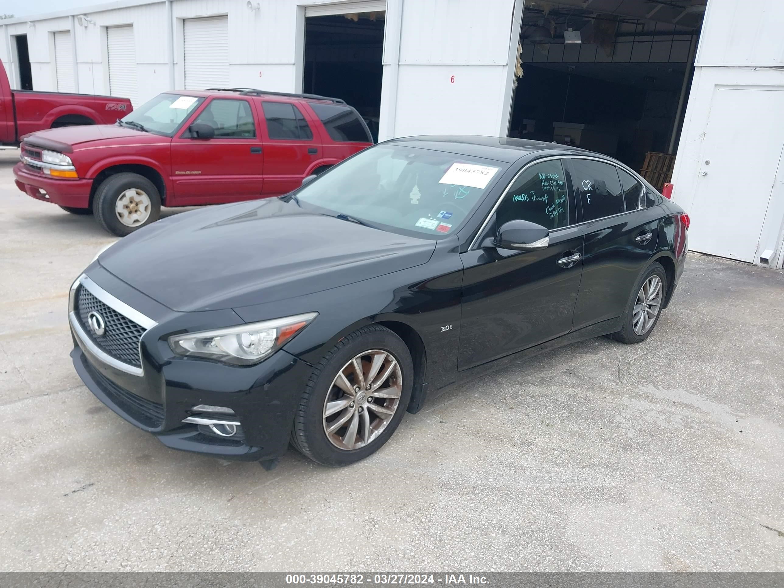 Photo 1 VIN: JN1EV7AR1HM839174 - INFINITI Q50 