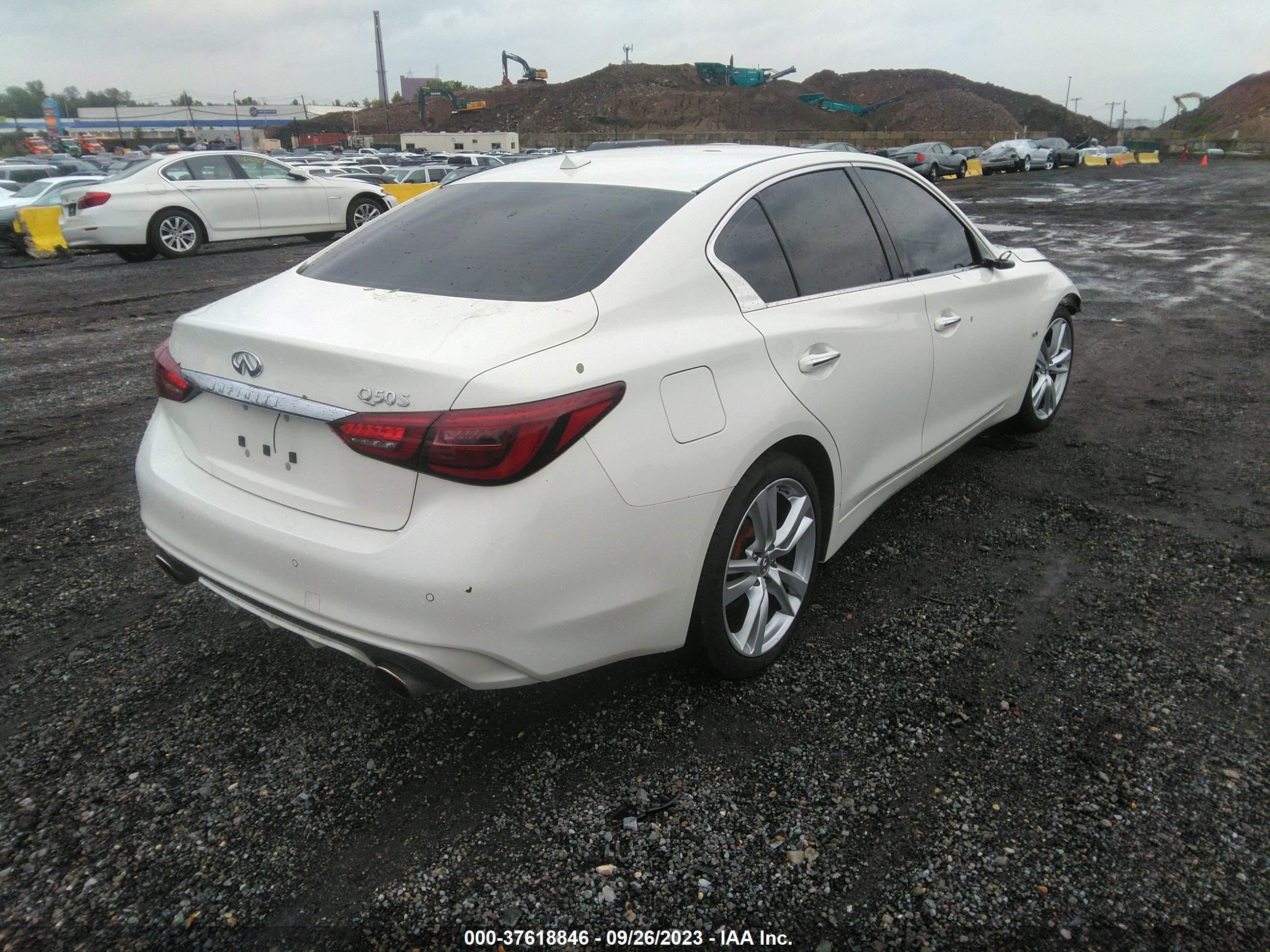 Photo 3 VIN: JN1EV7AR1KM591418 - INFINITI Q50 LUXE 