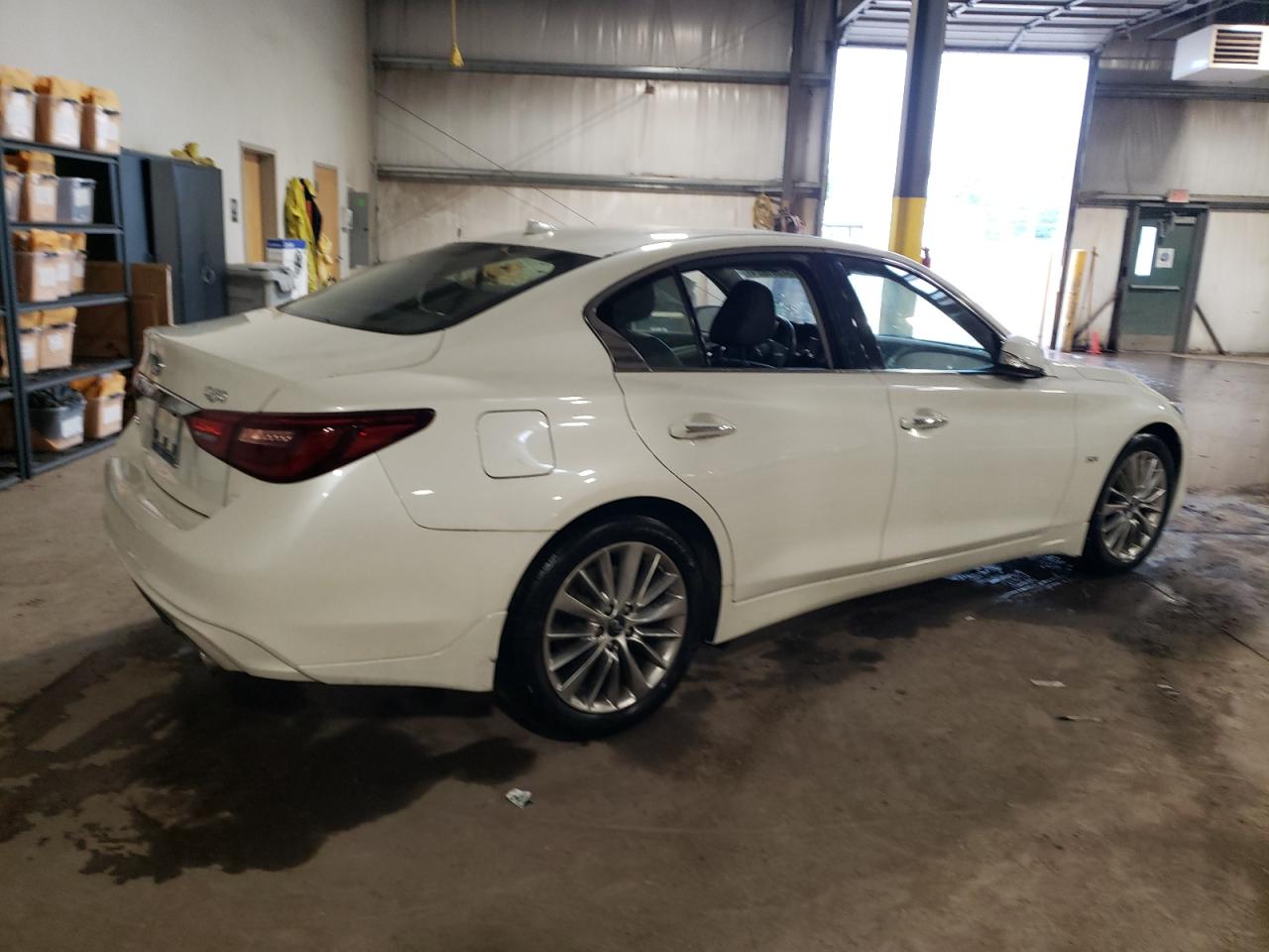 Photo 2 VIN: JN1EV7AR2KM593016 - INFINITI Q50 