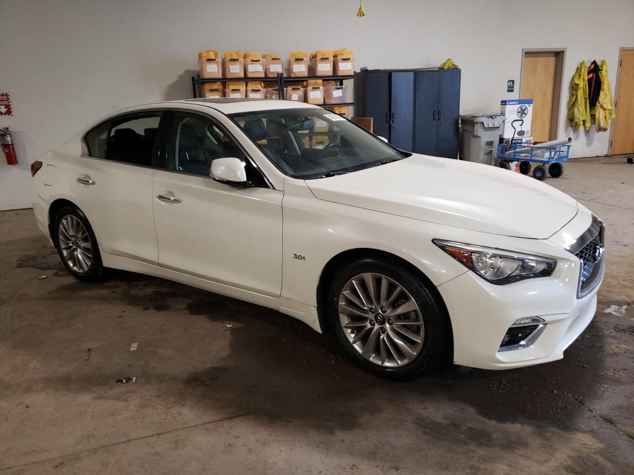 Photo 3 VIN: JN1EV7AR2KM593016 - INFINITI Q50 