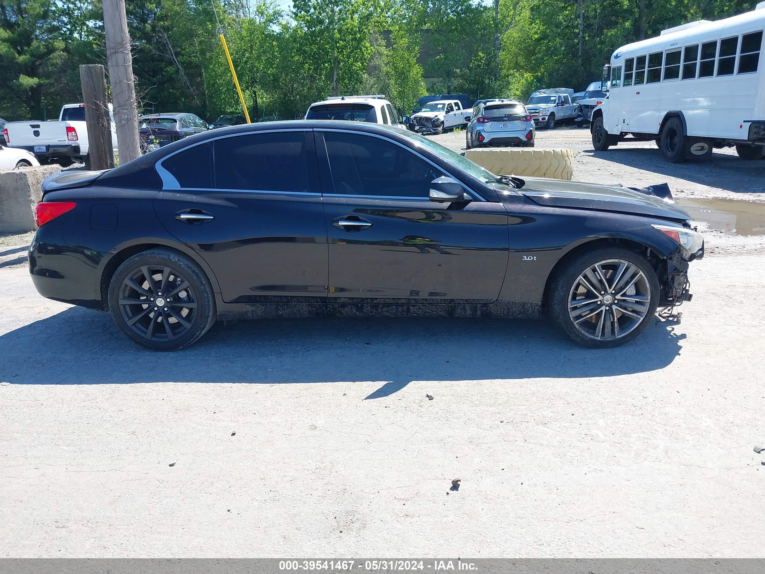 Photo 11 VIN: JN1EV7AR3GM346871 - INFINITI Q50 