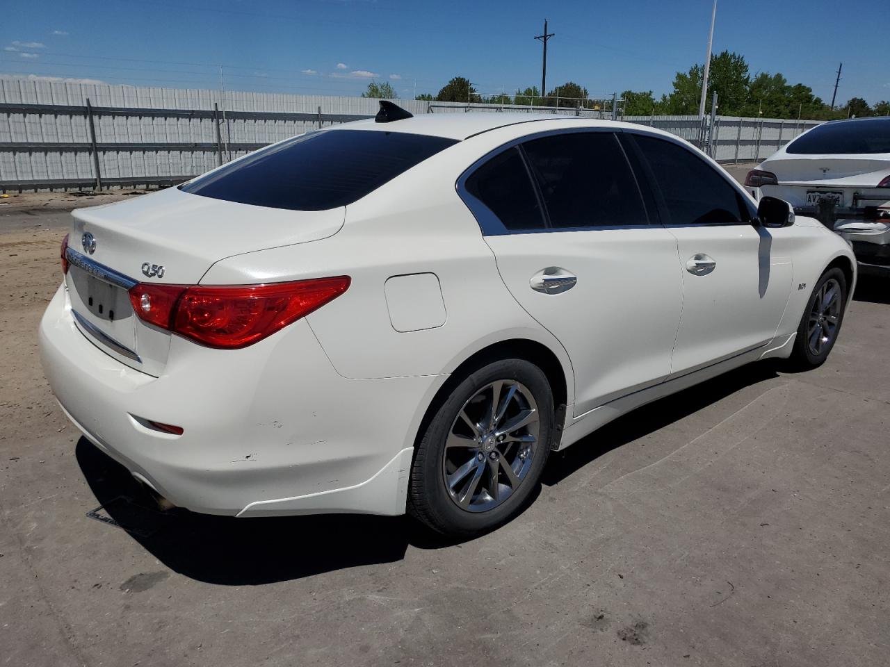 Photo 2 VIN: JN1EV7AR3HM838981 - INFINITI Q50 PREMIU 