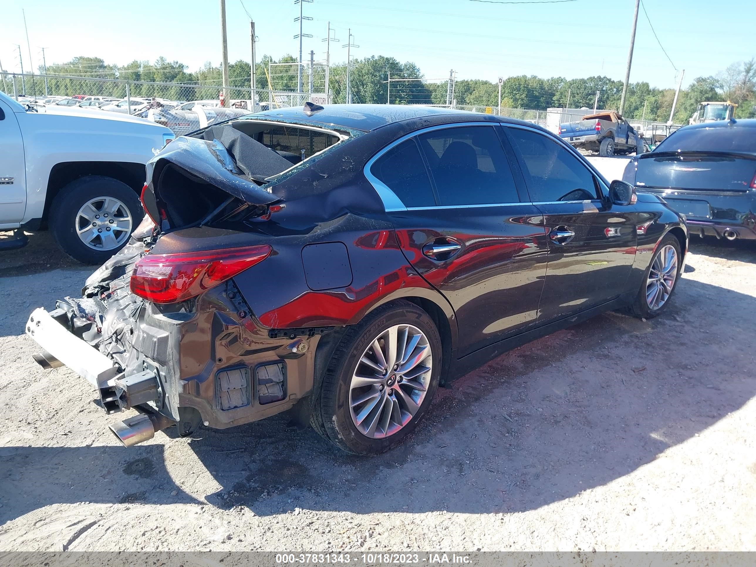 Photo 3 VIN: JN1EV7AR3JM431233 - INFINITI Q50 