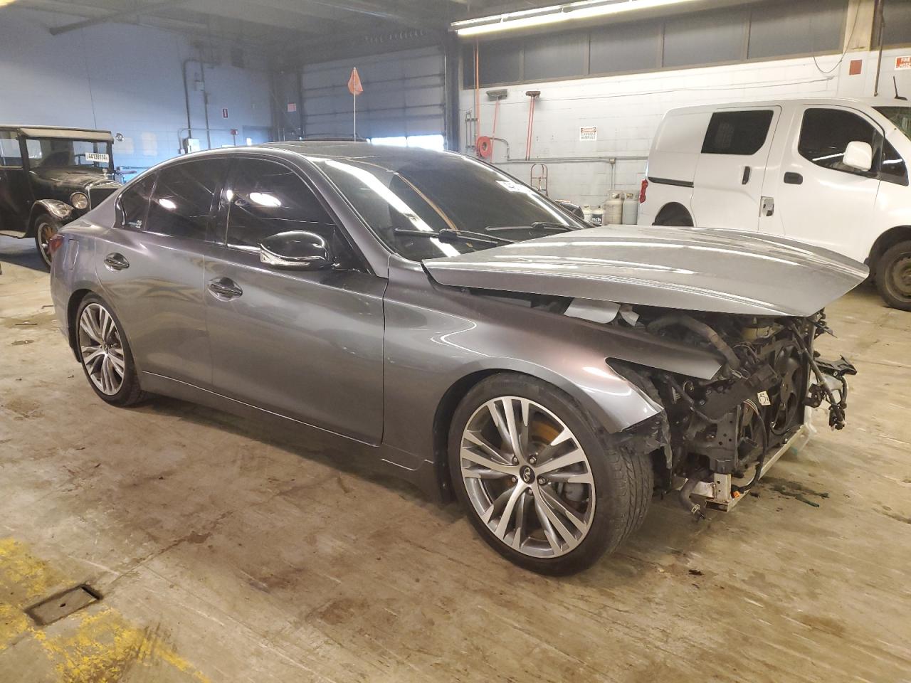 Photo 3 VIN: JN1EV7AR3JM439641 - INFINITI Q50 