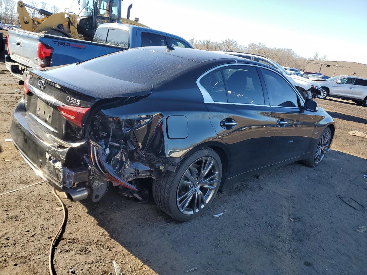 Photo 3 VIN: JN1EV7AR4JM611594 - INFINITI Q50 