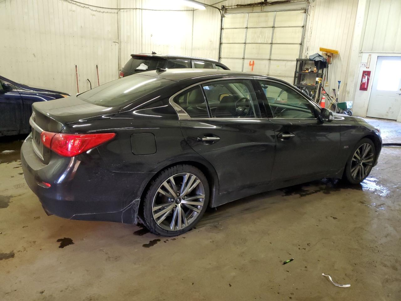 Photo 2 VIN: JN1EV7AR5HM832762 - INFINITI Q50 