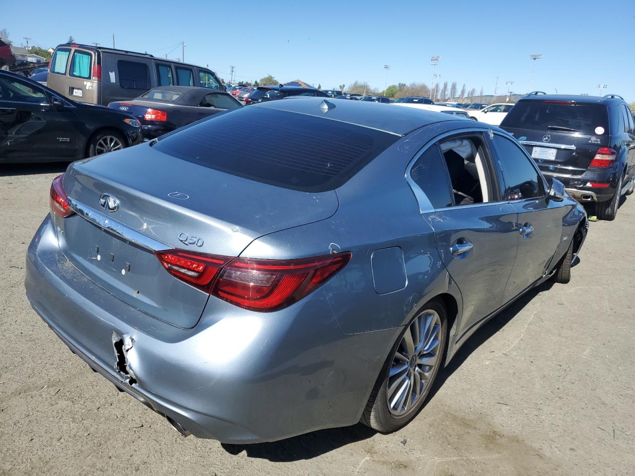 Photo 2 VIN: JN1EV7AR5JM436546 - INFINITI Q50 