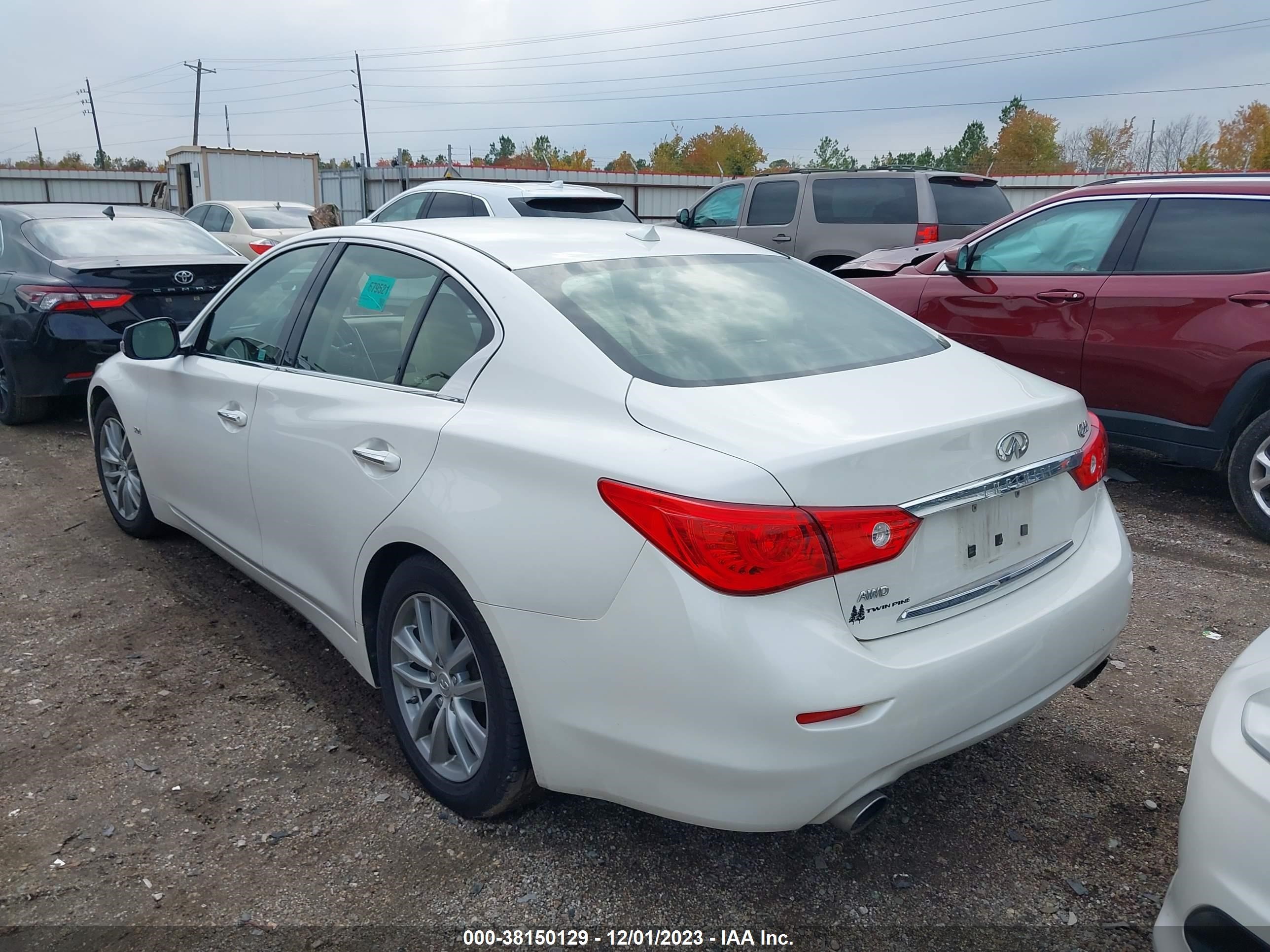 Photo 2 VIN: JN1EV7AR6HM832365 - INFINITI Q50 PREMIU 