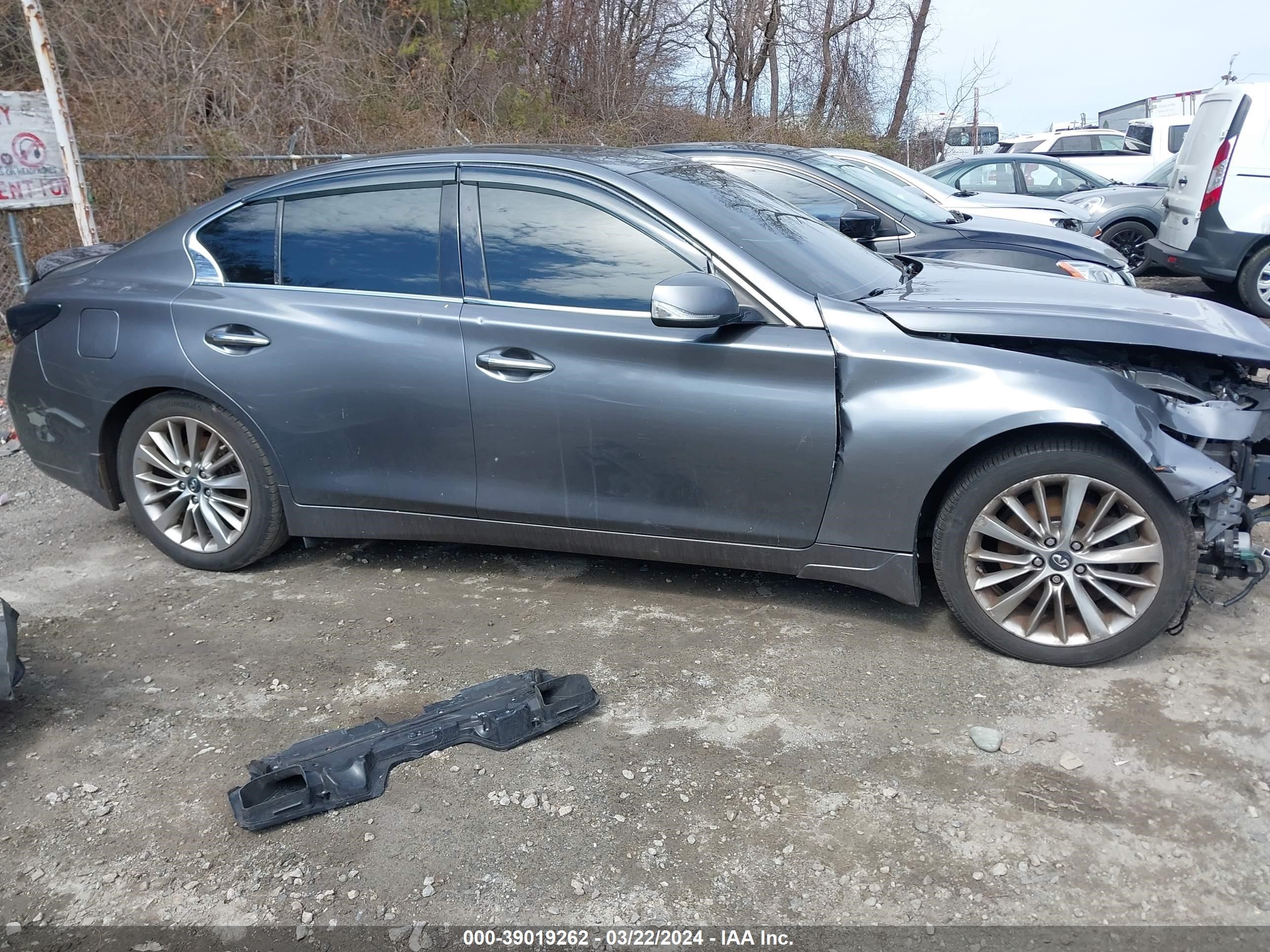 Photo 12 VIN: JN1EV7AR6JM435681 - INFINITI Q50 