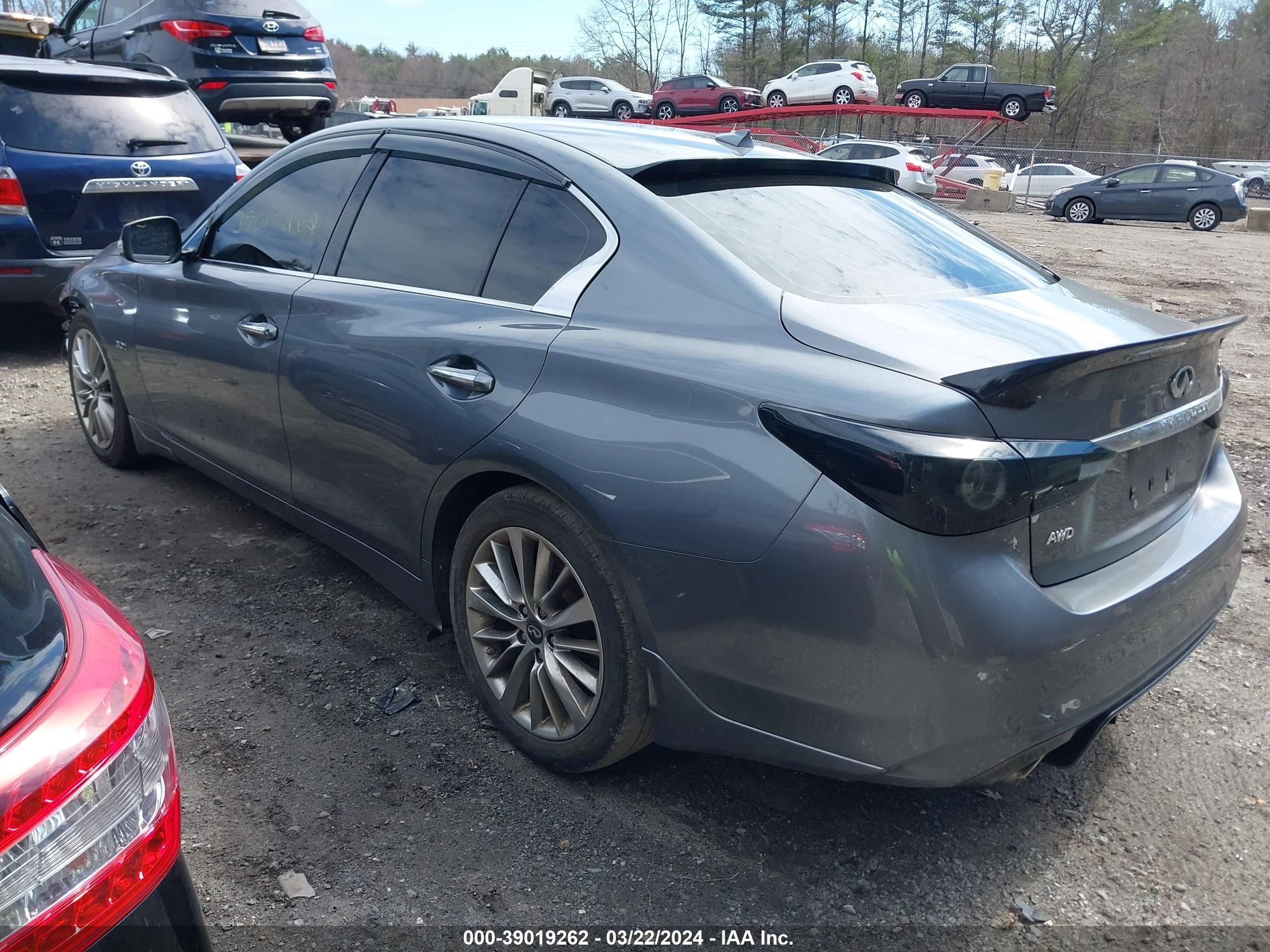 Photo 2 VIN: JN1EV7AR6JM435681 - INFINITI Q50 