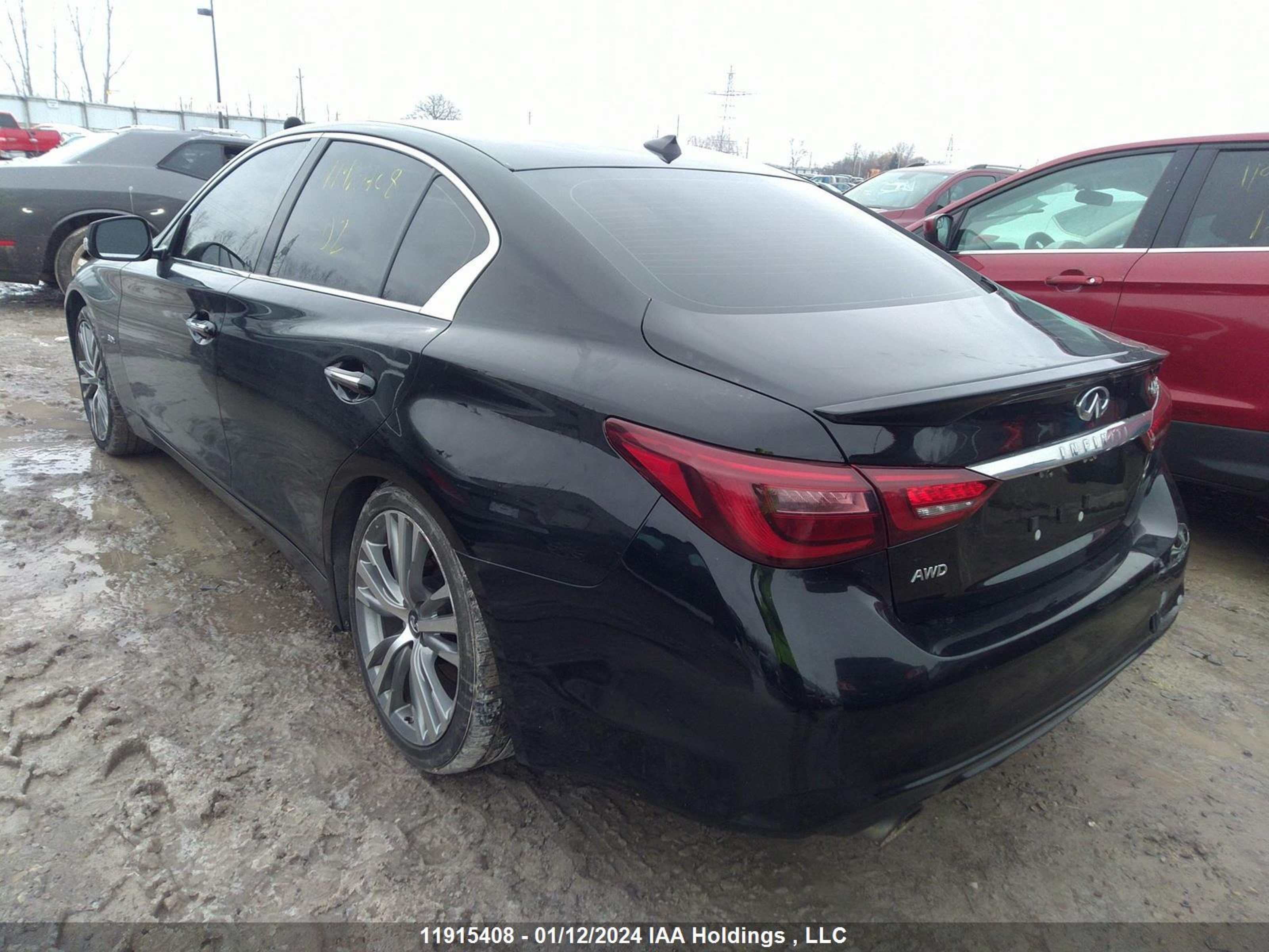 Photo 2 VIN: JN1EV7AR7JM611492 - INFINITI Q50 