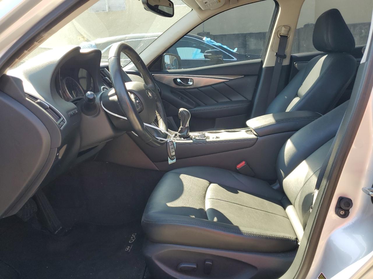 Photo 6 VIN: JN1EV7AR8GM341441 - INFINITI Q50 